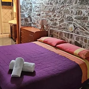 Casa vacanze Stone House, Montalbano Elicona